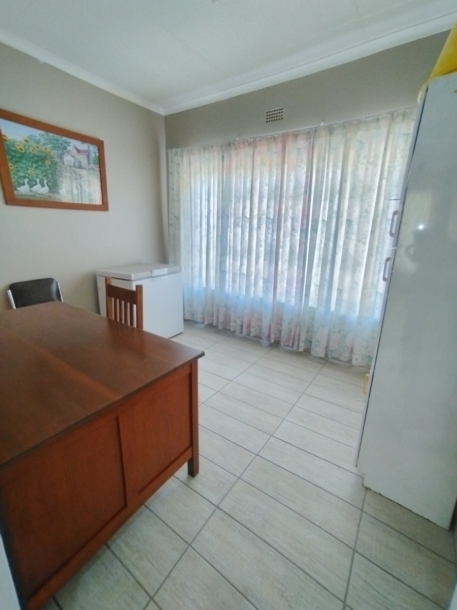 4 Bedroom Property for Sale in Jan Kempdorp Northern Cape